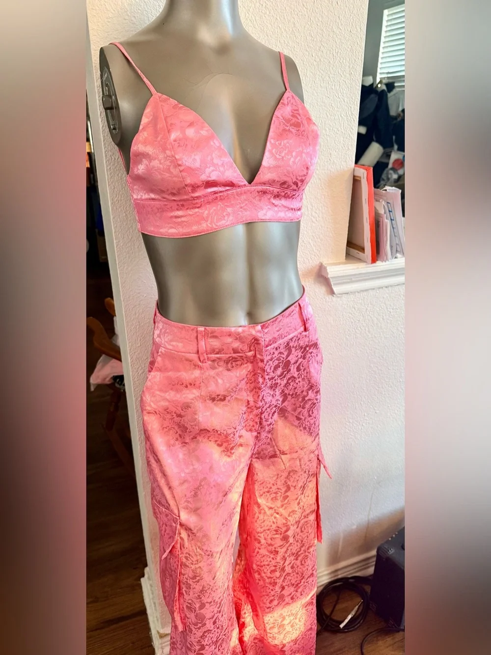 AKIRA Pink Lace Cargo Wide-Leg Pants set